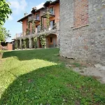 La Corte Di Langa Quarzo
